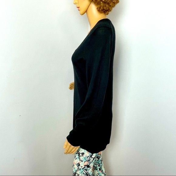 Tahari Black Tunic Sweater – Size Small, Ribbed Hem, Excellent Condition - Picture 7 of 11